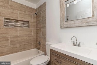 811 Venable Ave in Baltimore, MD - Building Photo - Building Photo