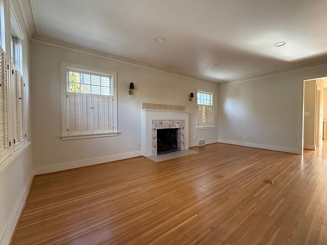 7632 Winona Ave N in Seattle, WA - Building Photo - Building Photo