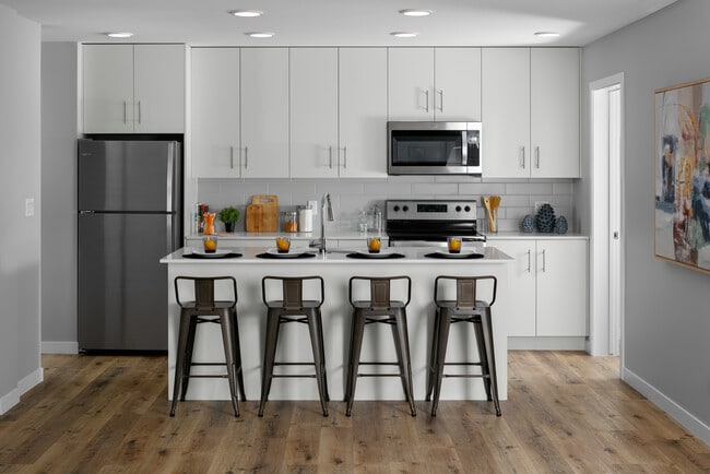 The View in Kamloops, BC - Building Photo - Building Photo