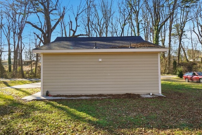 930 Bond Ave in Gastonia, NC - Foto de edificio - Building Photo