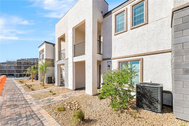 property at 351 Cymbal Pl