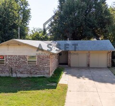 304 W Campbell Dr in Midwest City, OK - Building Photo - Building Photo