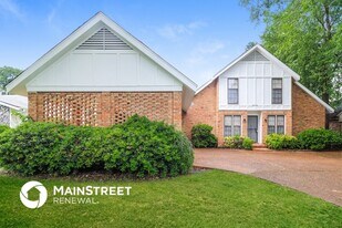 6608 Imperial Oak Dr in Memphis, TN - Building Photo