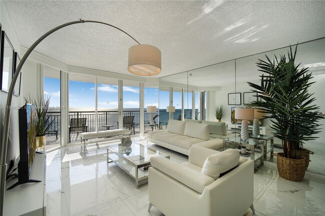 17375 Collins Ave, Unit 1901 in Sunny Isles Beach, FL - Building Photo - Building Photo