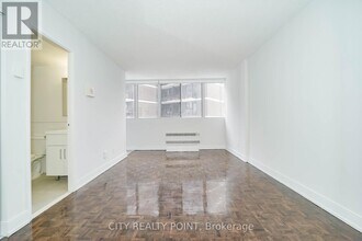 33 Isabella St in Toronto, ON - Building Photo - Building Photo