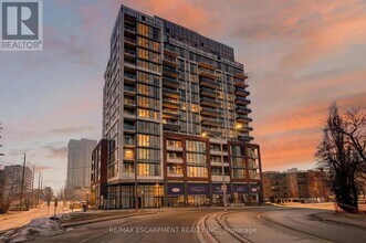 2088 James St in Burlington, ON - Building Photo - Building Photo