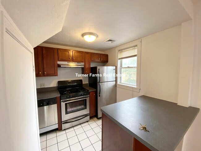 88 Sheridan St, Unit 4