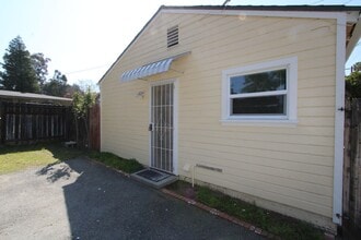 915 N University St in Redlands, CA - Building Photo - Building Photo
