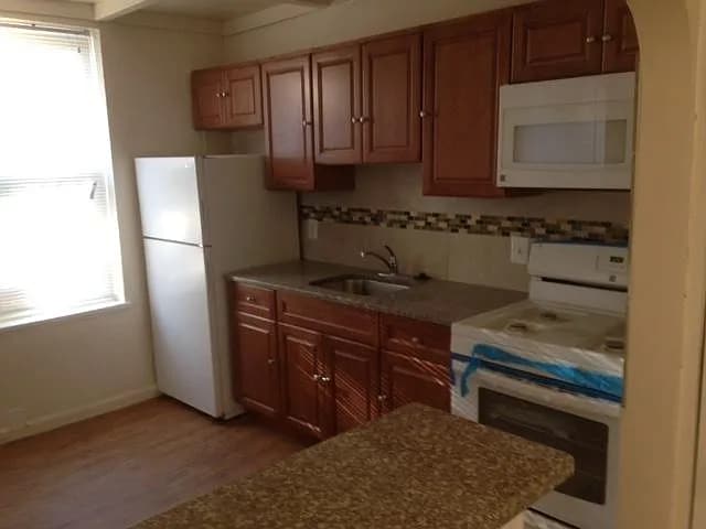 property at 2006 Bridge St