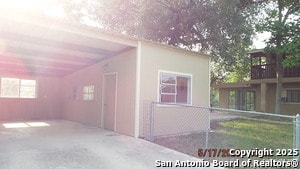 13787 Macdona Lacoste Rd in Atascosa, TX - Building Photo - Building Photo