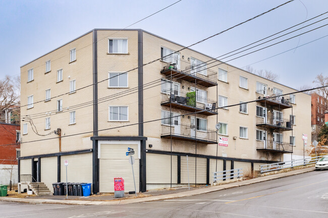 63 Des Érables Av in Montréal, QC - Building Photo - Building Photo