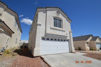 9330 Cool Creek Ave in Las Vegas, NV - Building Photo - Building Photo
