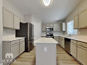 4545 N 67th Ave in Phoenix, AZ - Building Photo - Building Photo
