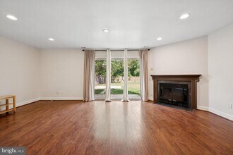 5806 Red Haven Dr in Evesham, NJ - Building Photo - Building Photo