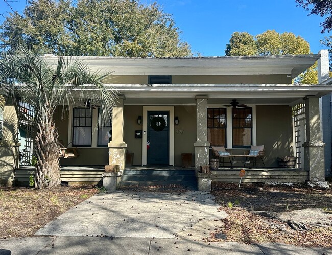 property at 720 E 48th St