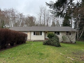 1316 Wingwood Pl in Shelton, WA - Building Photo