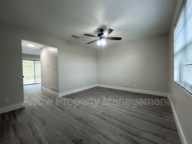 1230 S Jackson St in Junction City, KS - Building Photo - Building Photo