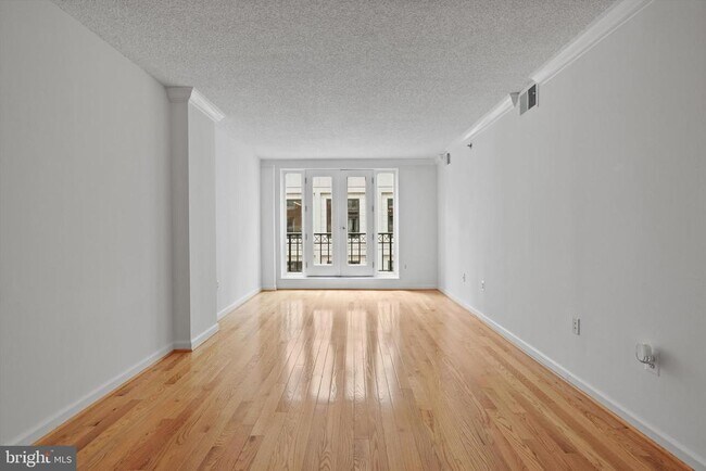 601 Pennsylvania Ave NW in Washington, DC - Building Photo - Building Photo