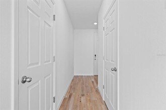 16353 Bird of Paradise Ave in Clermont, FL - Building Photo - Building Photo