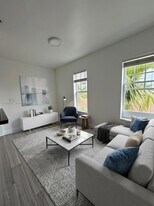 1244 Pennsylvania Ave in Miami Beach, FL - Building Photo