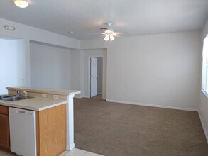 1077 Berkeley Dr in Kissimmee, FL - Building Photo - Building Photo
