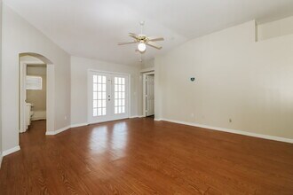 1702 Erin Brooke Dr in Valrico, FL - Building Photo - Building Photo