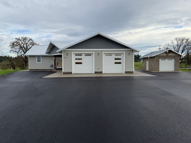 property at 38797 Griggs Dr