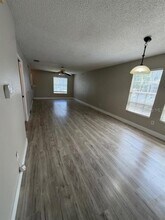 7202 E Bank Dr in Tampa, FL - Building Photo - Building Photo