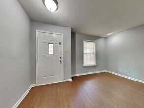 426 Presidents Ct in Charlotte, NC - Building Photo - Building Photo