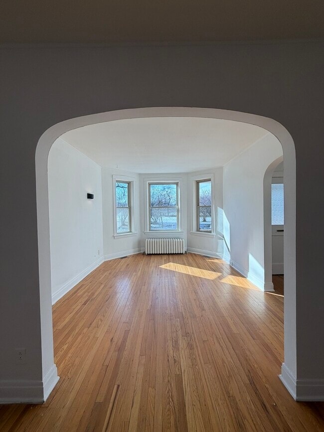 3737 S Damen Ave in Chicago, IL - Building Photo - Building Photo