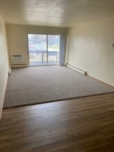 Arrowhead Pointe Apartments in Beloit, WI - Building Photo - Building Photo