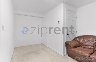 17815 8th Ave NE in Shoreline, WA - Building Photo