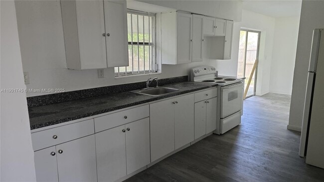property at 5167 Pat Pl