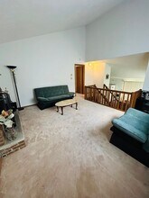 954 Country Pl Dr in Tobyhanna, PA - Building Photo - Building Photo