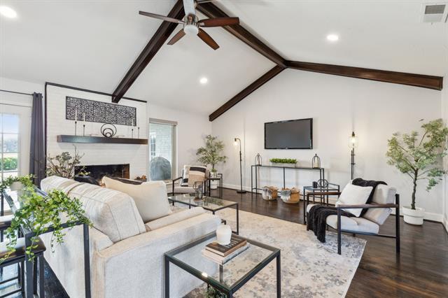 property at 1208 Scenic Dr