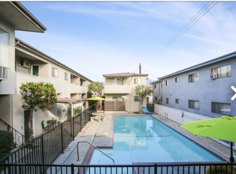 400 E Live Oak St in San Gabriel, CA - Building Photo