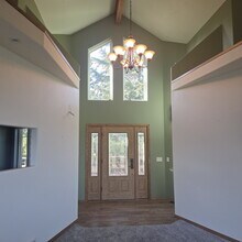 319 Shelter Valley Dr in Kalispell, MT - Foto de edificio - Building Photo