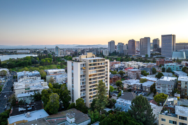 The Van Buren Tower in Oakland, CA - Building Photo - Building Photo