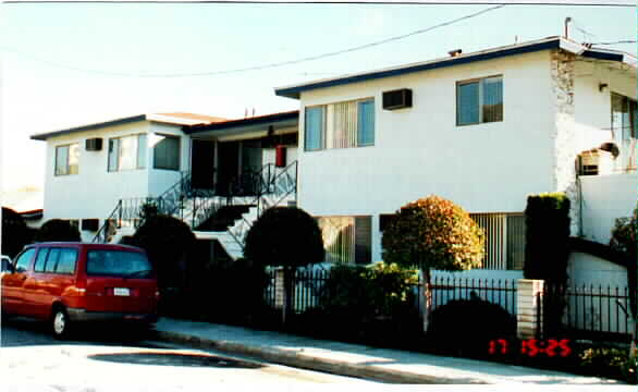 4364-4370 Ocean View Blvd in Montrose, CA - Building Photo - Building Photo