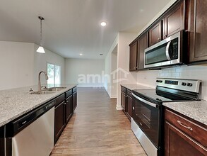 1094 Tan Tara Trl in Jacksonville, FL - Building Photo - Building Photo