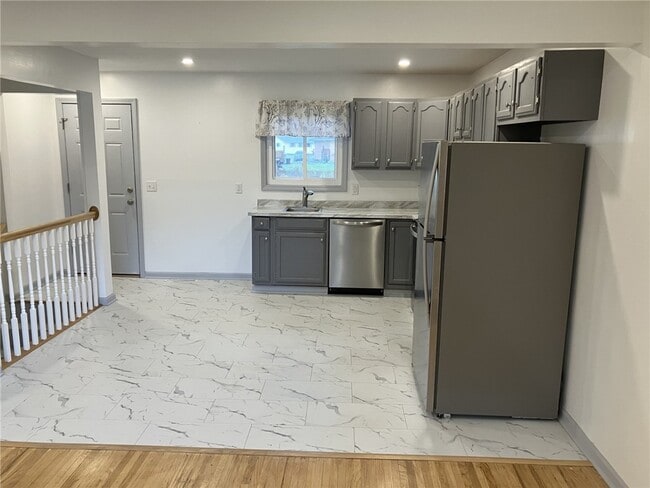 property at 46 Sienna Dr