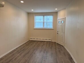 2049 Snyder Ave, Unit 1 in Philadelphia, PA - Building Photo - Building Photo