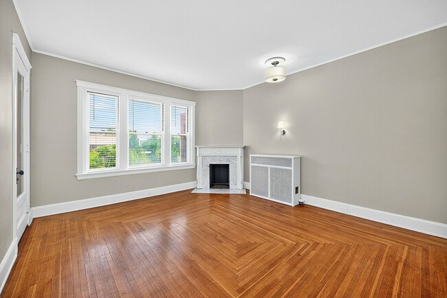 Clermont Condominiums in Cincinnati, OH - Foto de edificio - Building Photo