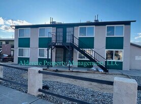 401 Dorado Pl SE, Unit A in Albuquerque, NM - Building Photo