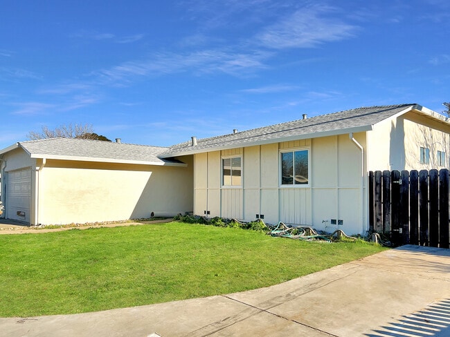 property at 265 Yosemite dr