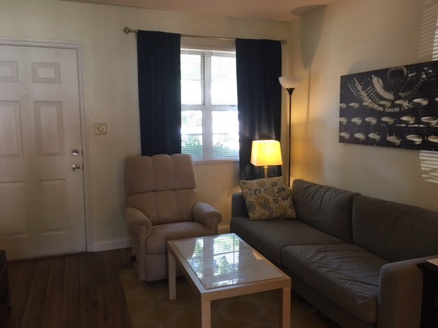 1719 Redbird Cove, Unit 1719 Redbird Cove in St. Louis, MO - Foto de edificio - Building Photo