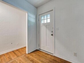 1017 McFarland St in Norman, OK - Foto de edificio - Building Photo