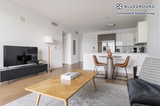 1501 SW 37th Ave, Unit SI FL6-ID128 in Miami, FL - Foto de edificio - Building Photo