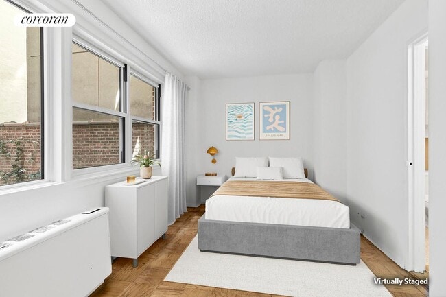 77 E 12th St in New York, NY - Building Photo - Building Photo
