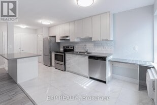 579 Clare Ave in Welland, ON - Building Photo